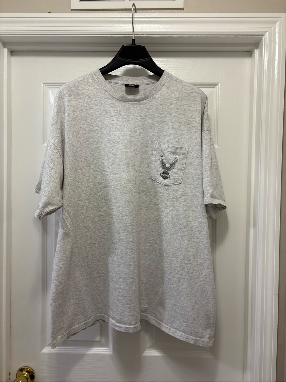 Harley-Davidson Kona Hawaii Light Gray Short Sleeve Pocket Tee with Eagle Patch